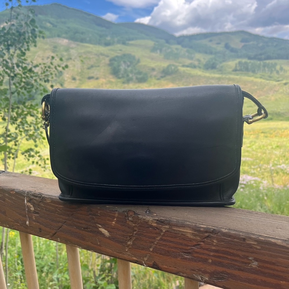 Vintage Coach Curtis Black Shoulder Bag
